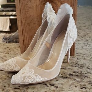 Vince Camuto  ophelia shoes. Size 7